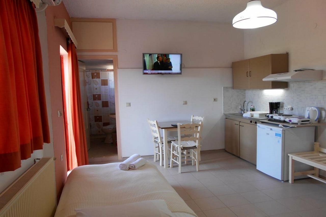 Ilona Apartments Chania  Exteriör bild